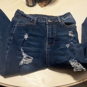 SHEIN Woman’s Denim Ripped Skinny Jeans